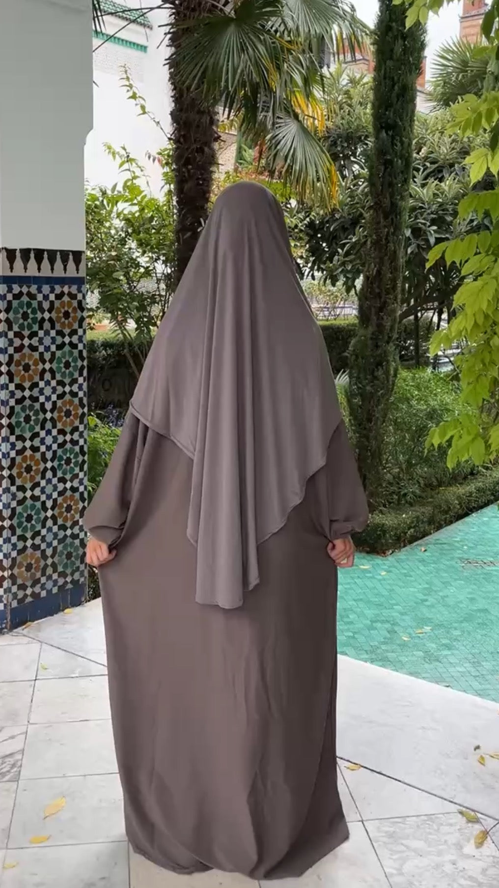 ABAYA TAUPE